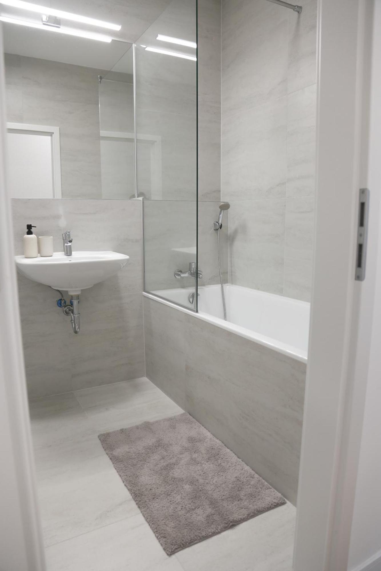 Kesselbauer Bratislava - Luxury Apartment With Free Parking Экстерьер фото